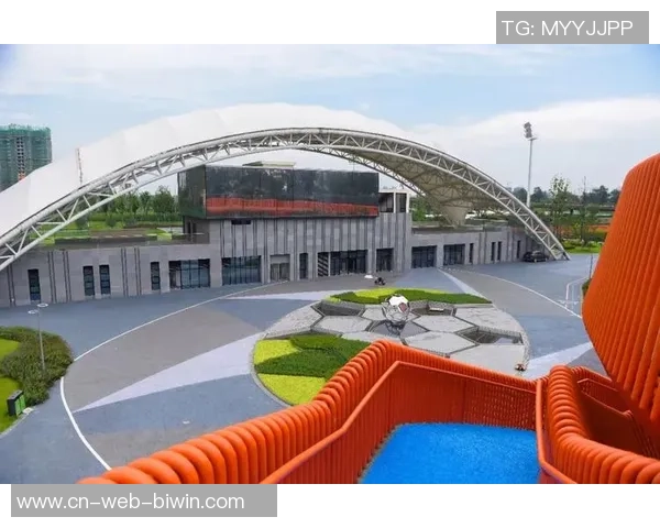 成都索克足球：探索城市足球文化与青少年发展的新路径